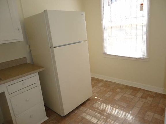 4th image of 138 S Westmoreland Ave APT 404