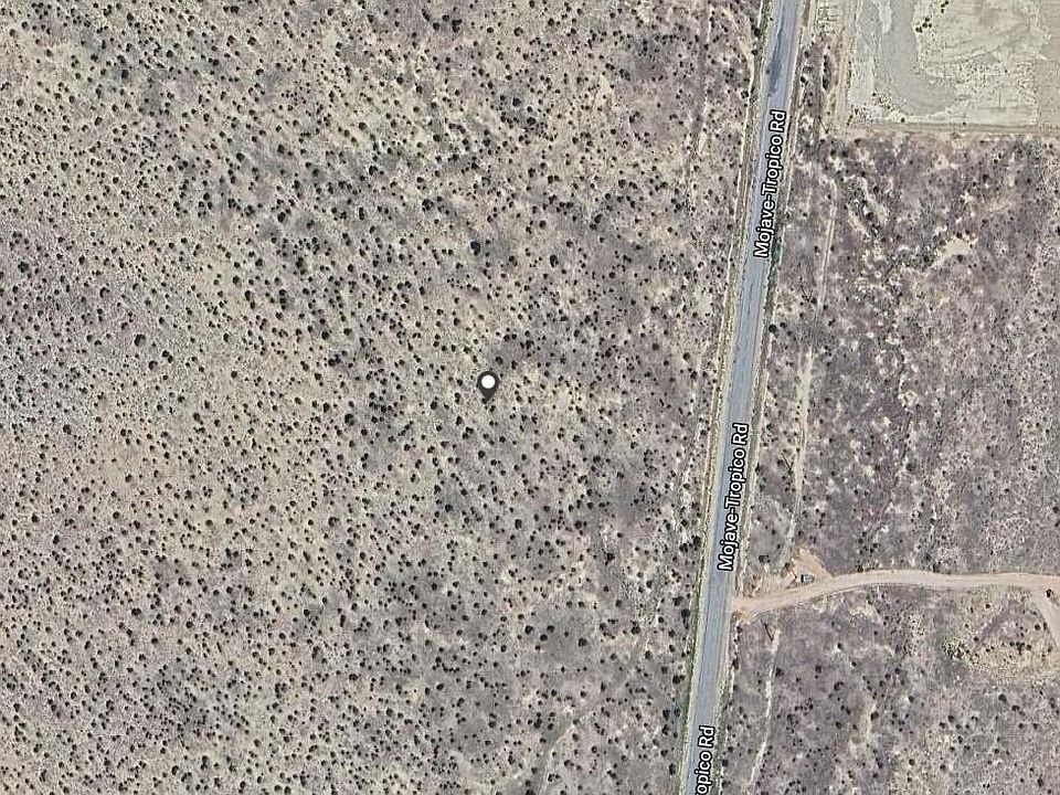 2nd image of 0 Mojave Tropico Rd