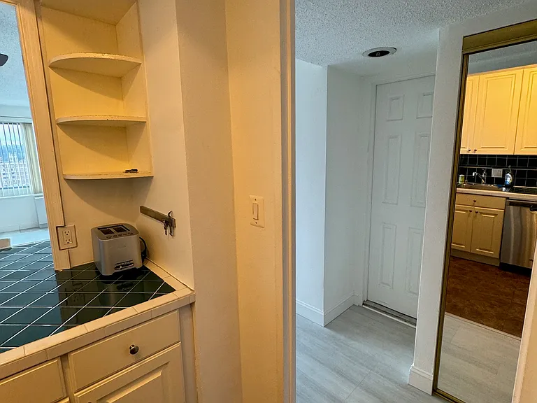 1330 New Hampshire Ave NW — Photo 7