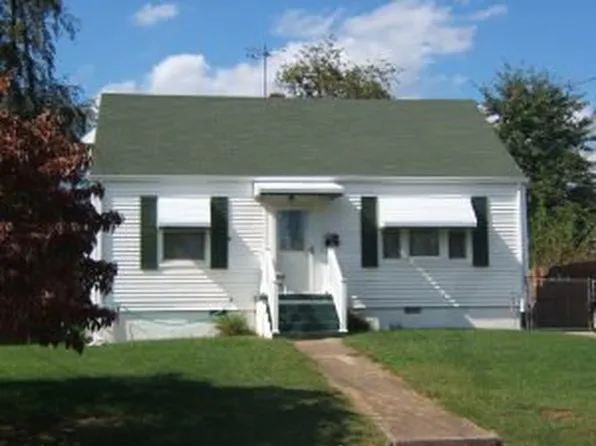 2712 Cornell Dr NW, Roanoke, VA 24012