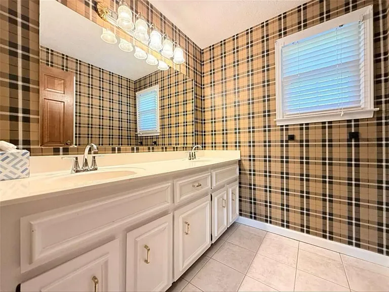 8710 Mount Rushmore Dr — Photo 21