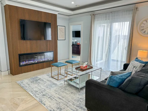 (undisclosed Address), Dorchester, MA 02122