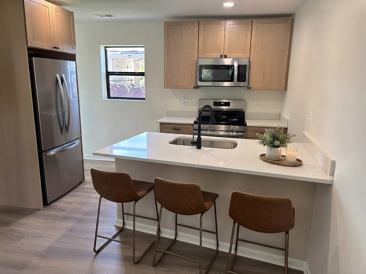 1 bed, $1,275 — Photo 2