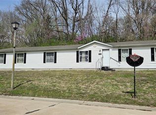 22 Brown Dr, Fairview Heights, IL