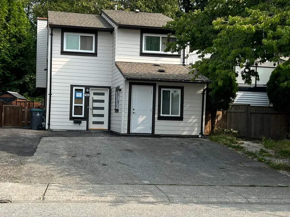 7662 125th St, Surrey, BC V3W 7W4