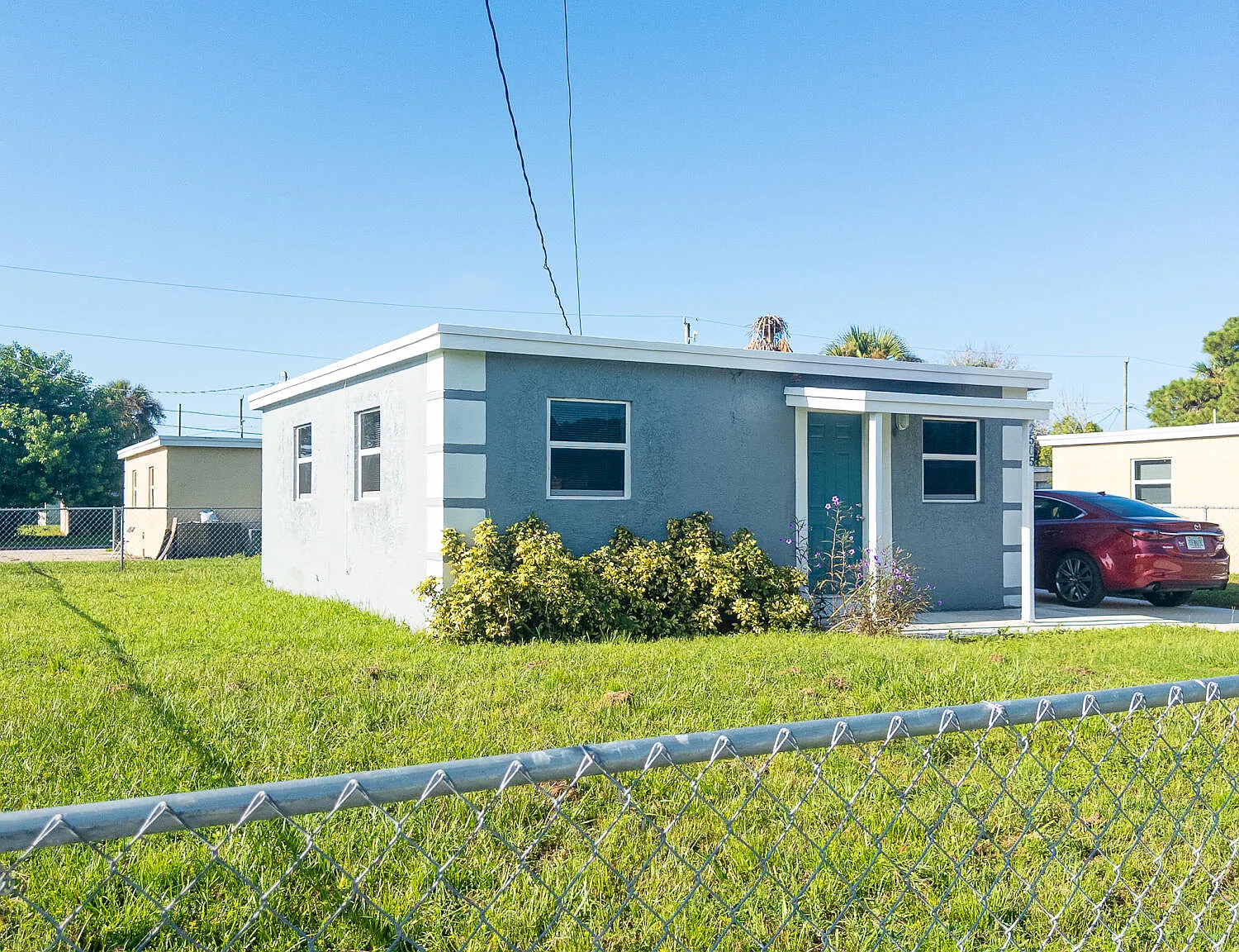 2 bed, 1.0 bath, 528 sqft, $1,500 — Photo 1