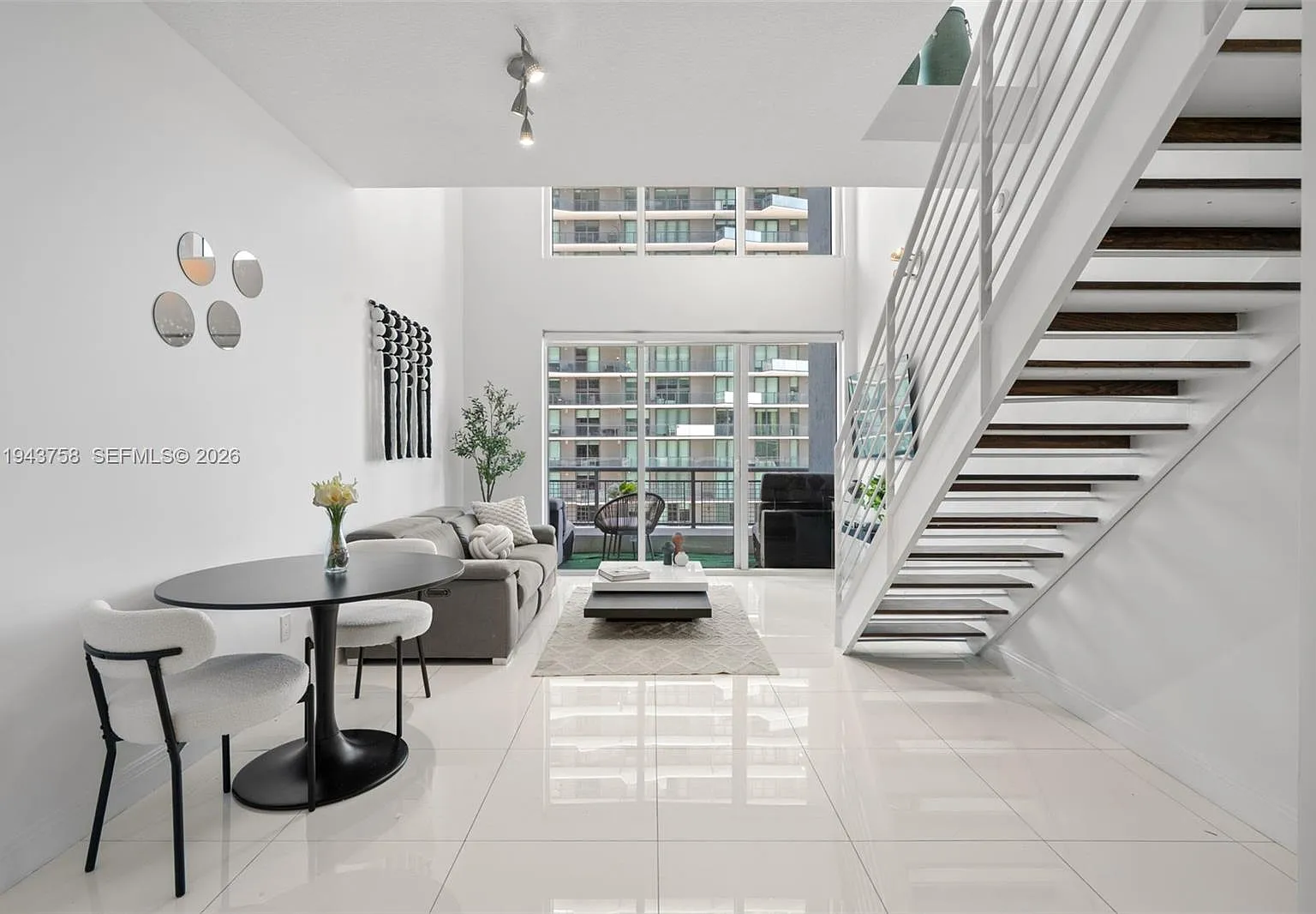 Infinity At Brickell Cond — Photo 4
