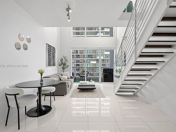 4th image of 60 SW 13th St APT 2812