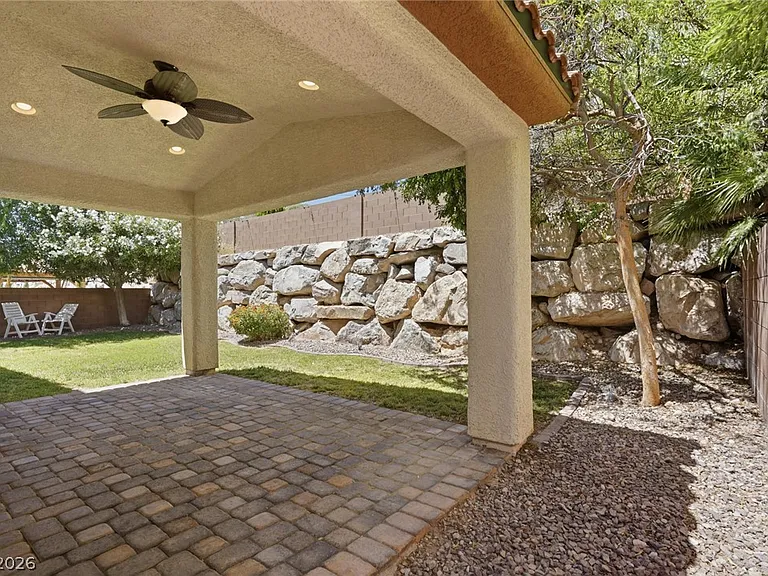 9717 High Alpine St — Photo 36