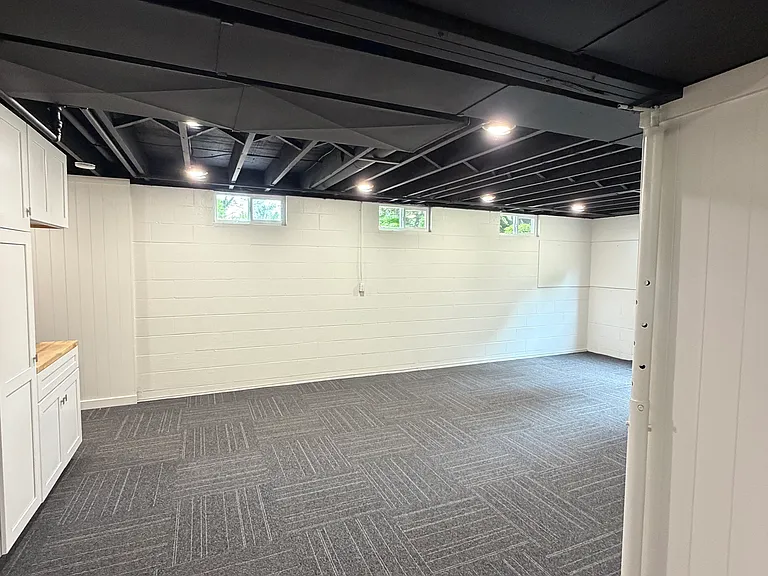 8901 M 72 E — Photo 15
