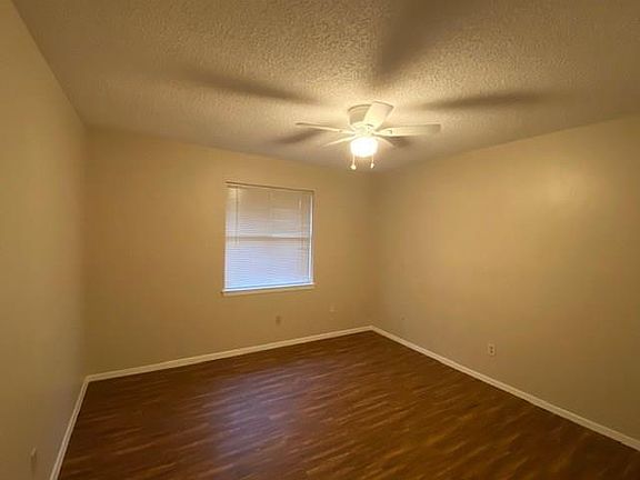 5th image of 432 NW 23rd St #434