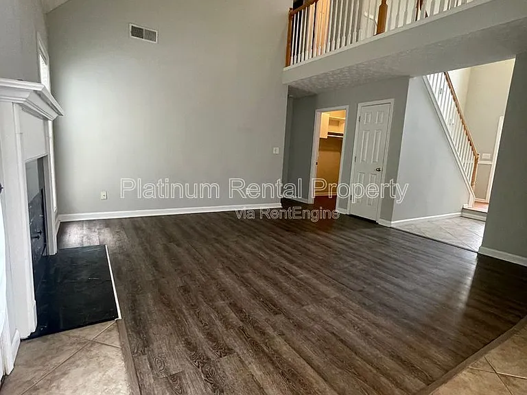 475 Ellesmere Way — Photo 16