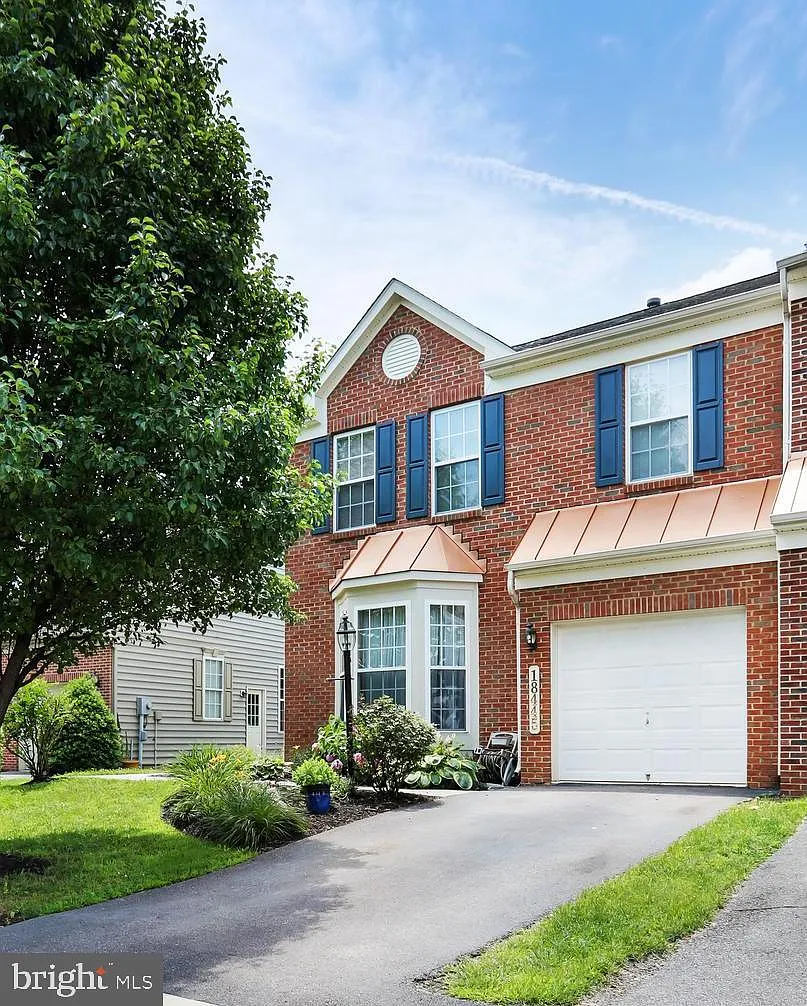 18445 Misty Field Ln photo 1