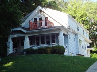 1424 N 70th St, Wauwatosa, WI 53213