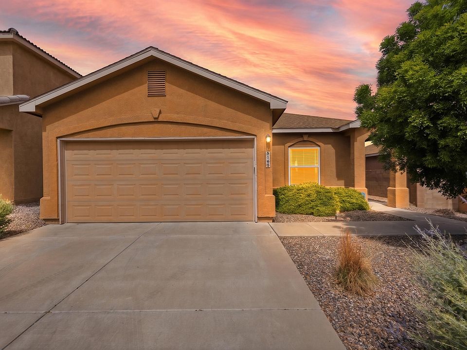 1st image of 916 Kipuka Dr NW