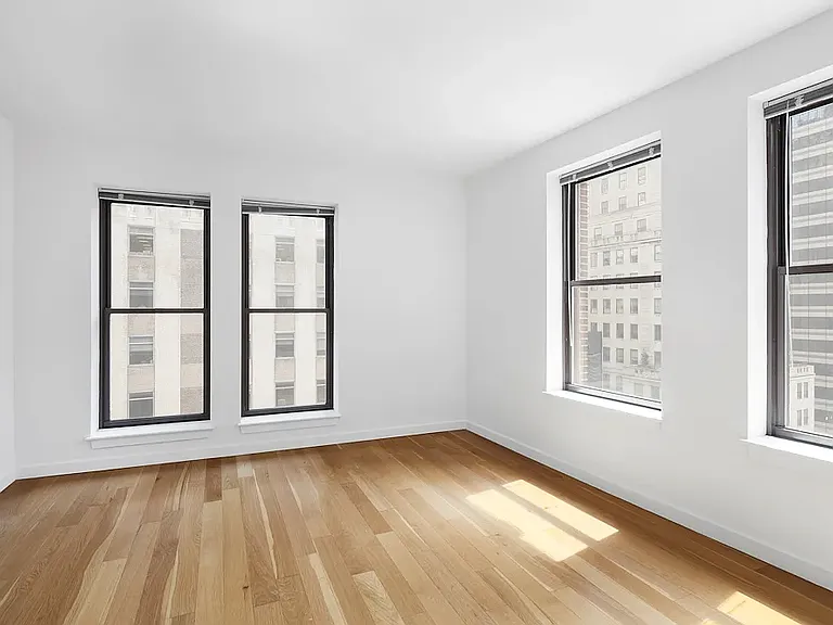 37 Wall St #10B — Photo 5