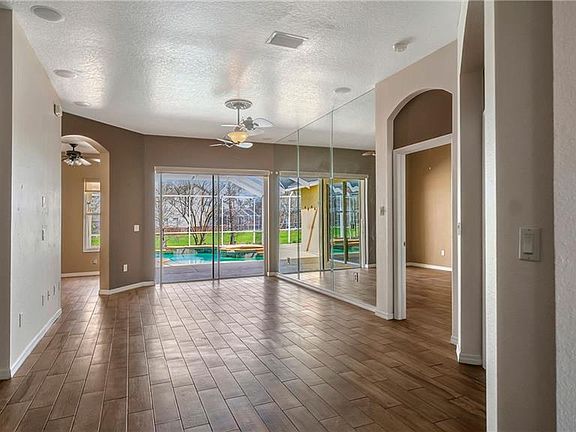 4th image of 10625 Tavistock Dr