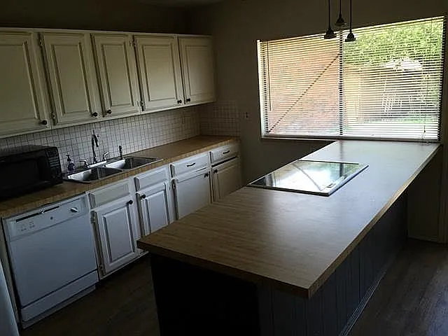 3 bed, 1692 sqft, $2,200 — Photo 4