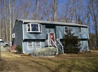 202 Bush Hill Rd, Willimantic, CT 06226