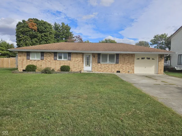 1107 N 18th St, Elwood, IN 46036