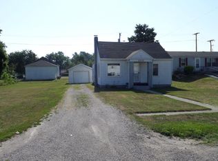 2113 Strathmore St, Fort Wayne, IN 46802