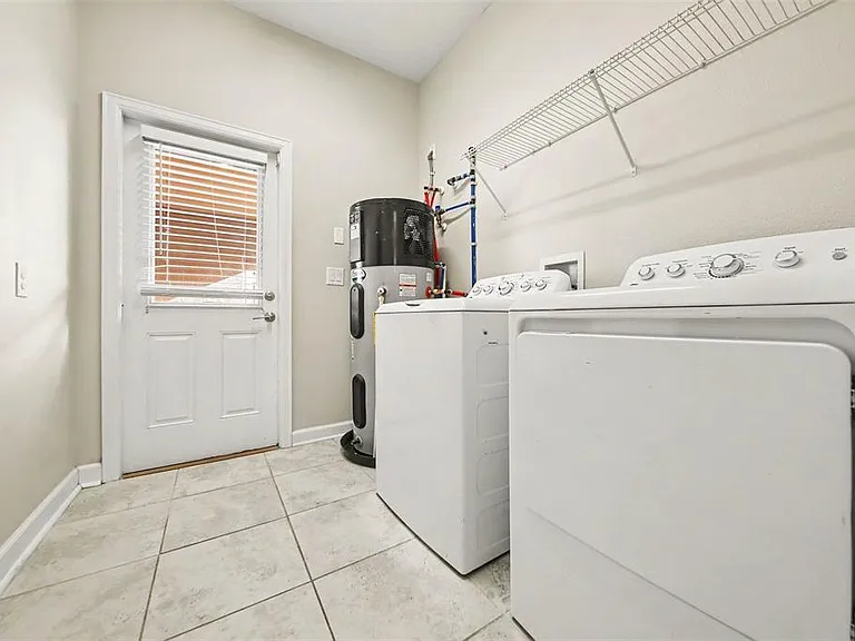 11118 Longleaf Woods Dr — Photo 26