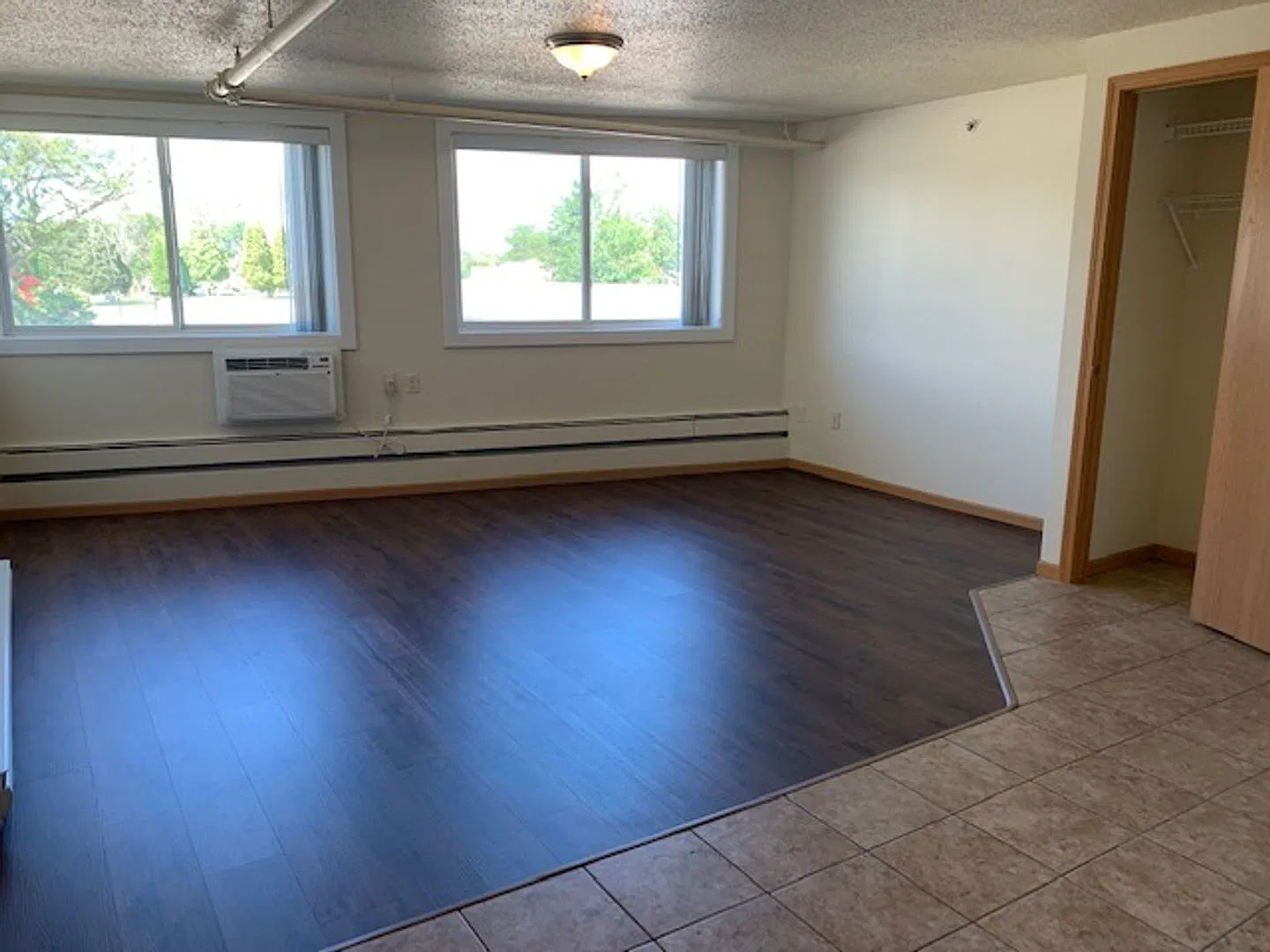 Bluffview Apartments — Photo 3