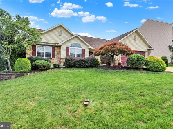 2506 Simon Dr, Sinking Spring, PA 19608