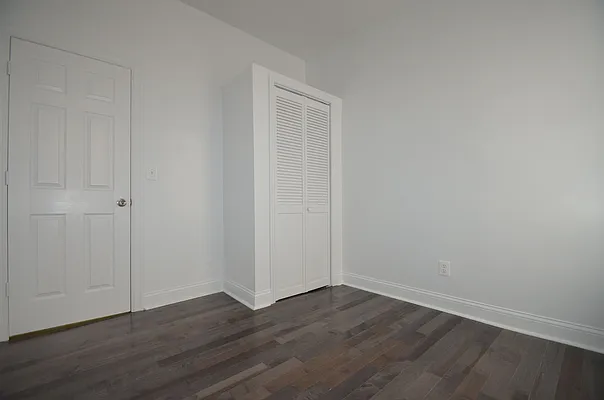 Rented by CITY SKYLINE REALTY INC | media 17