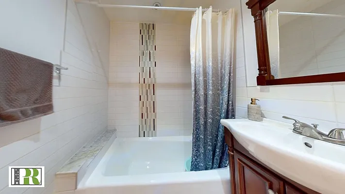 Sold by Ideal Properties Realty, LLC | media 4