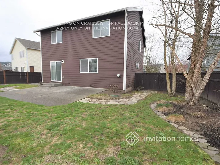 216 Michell Ln NE — Photo 16