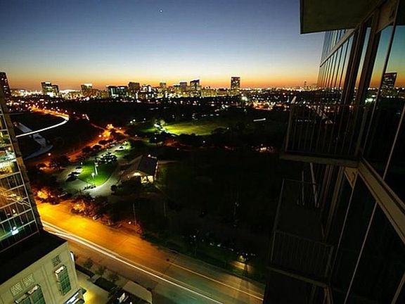 3rd image of 5925 Almeda Rd 11814