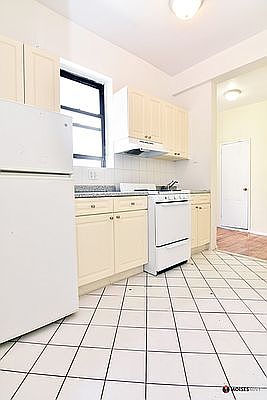 5th image of 1503 Lexington Ave #2B
