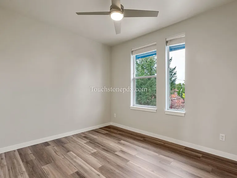 3323 SE 87th Ave — Photo 19