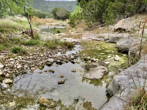 4400 Pvt Rd 3375, Leakey, TX 78873