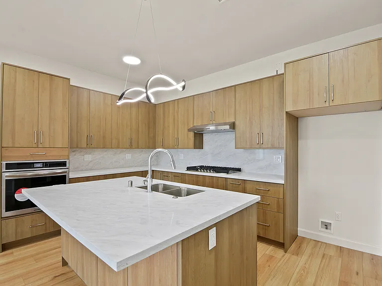 4217 Mesa St — Photo 15