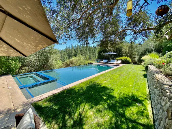 3594 Silverado Trl N, Saint Helena, CA 94574