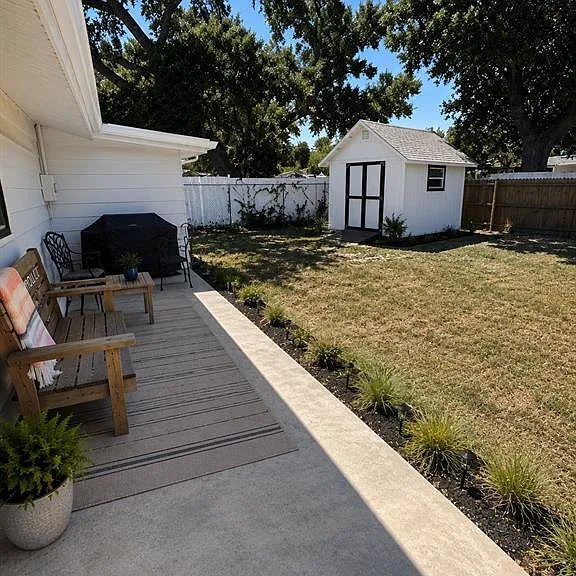 4205 Augustine Ave — Photo 21