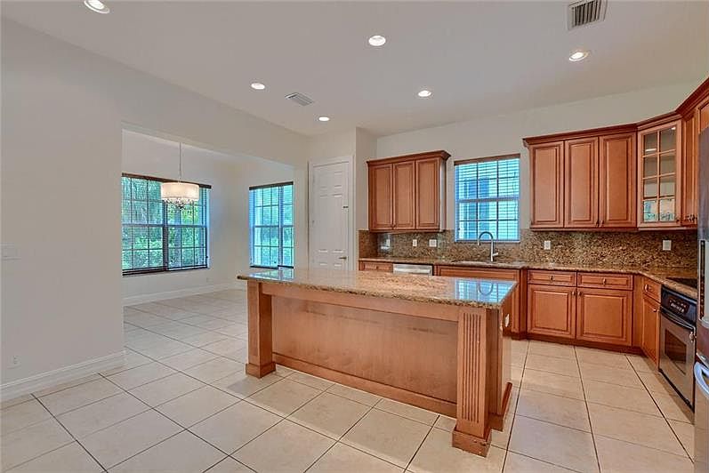 2nd image of 8290 NW 105th Ln