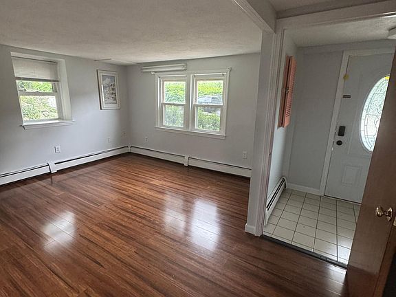 Spacious, well lit and airy living room