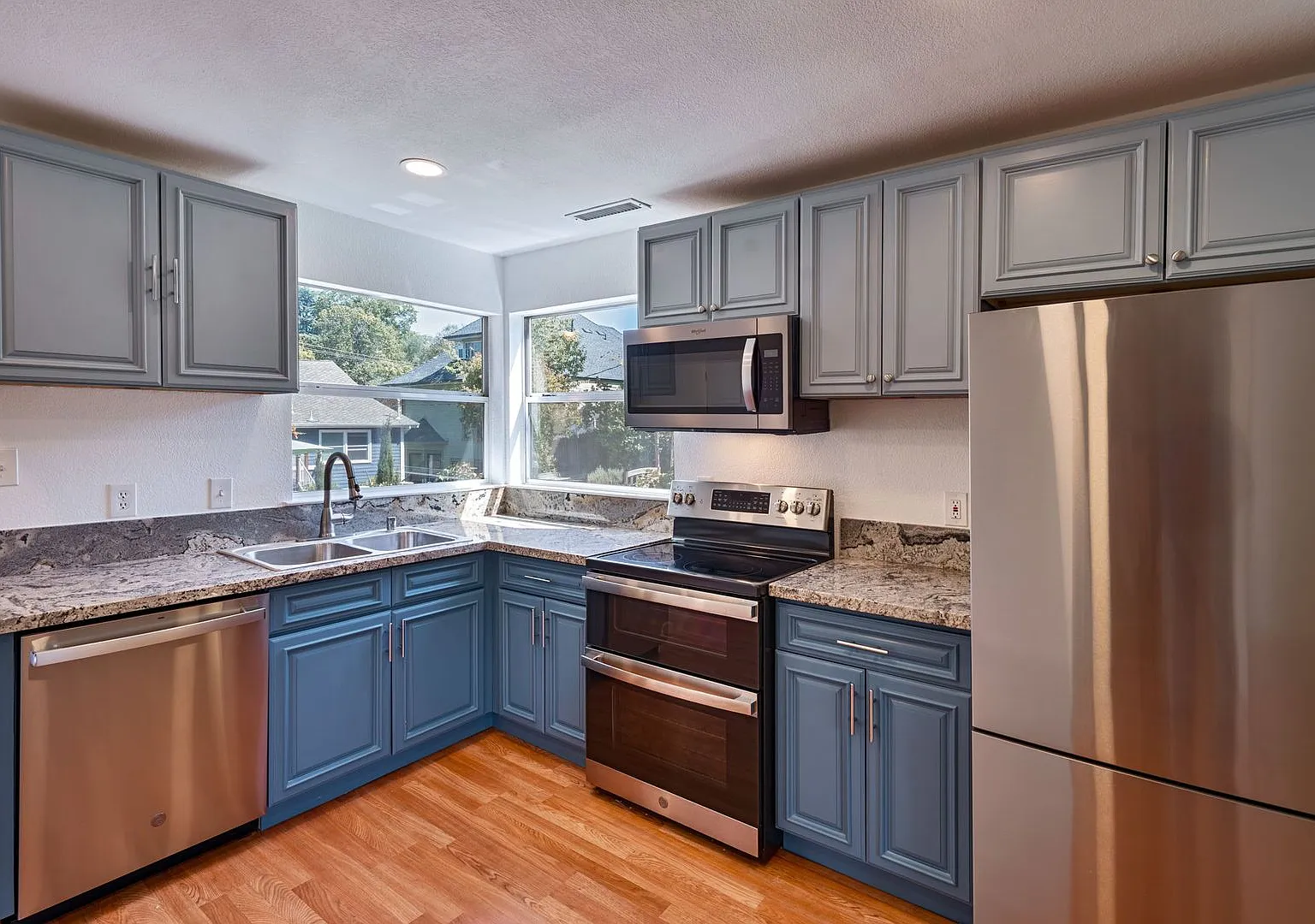 Charming Updated 1 Bedroom Home in Placerville with Deck! — Photo 1
