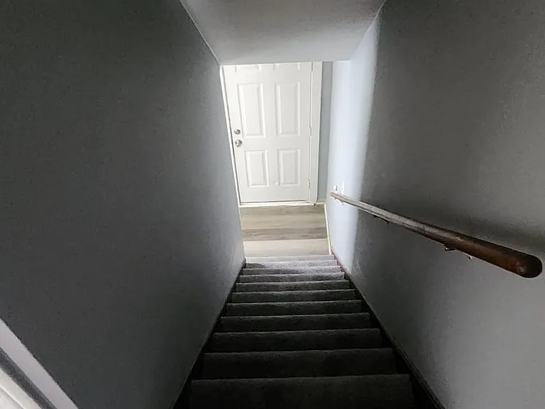 137-143 Cannon Rd — Photo 19