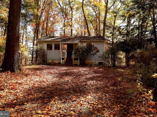 140 Hemlock Dr, Port Matilda, PA 16870