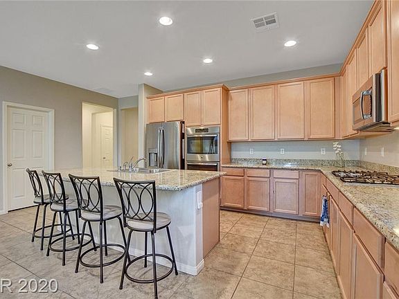 3rd image of 10845 Cowlite Ave