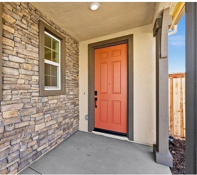 Building Photo - 2868 Tostalinda Dr