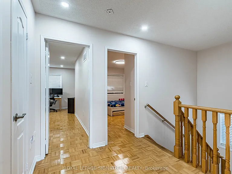 35 Whitehouse Cres — Photo 33