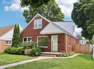 3750 N 85th St, Milwaukee, WI