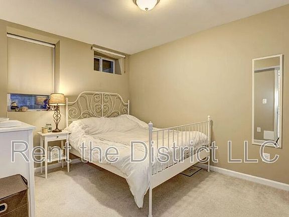 4th image of 605B Kenyon St NW