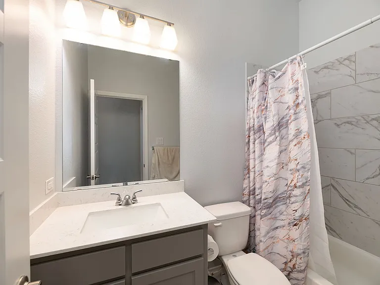 2421 Stella Ln — Photo 22
