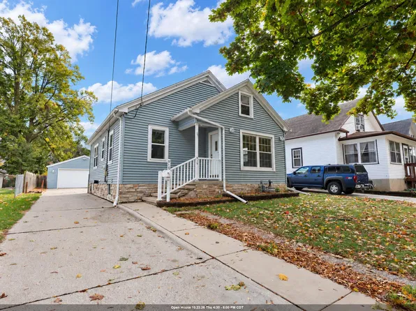 915 13th Ave, Green Bay, WI 54304